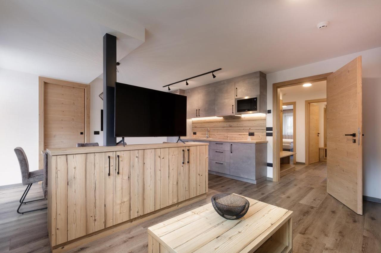 Apartments Pragser Wildsee Winklwiese Luaran gambar