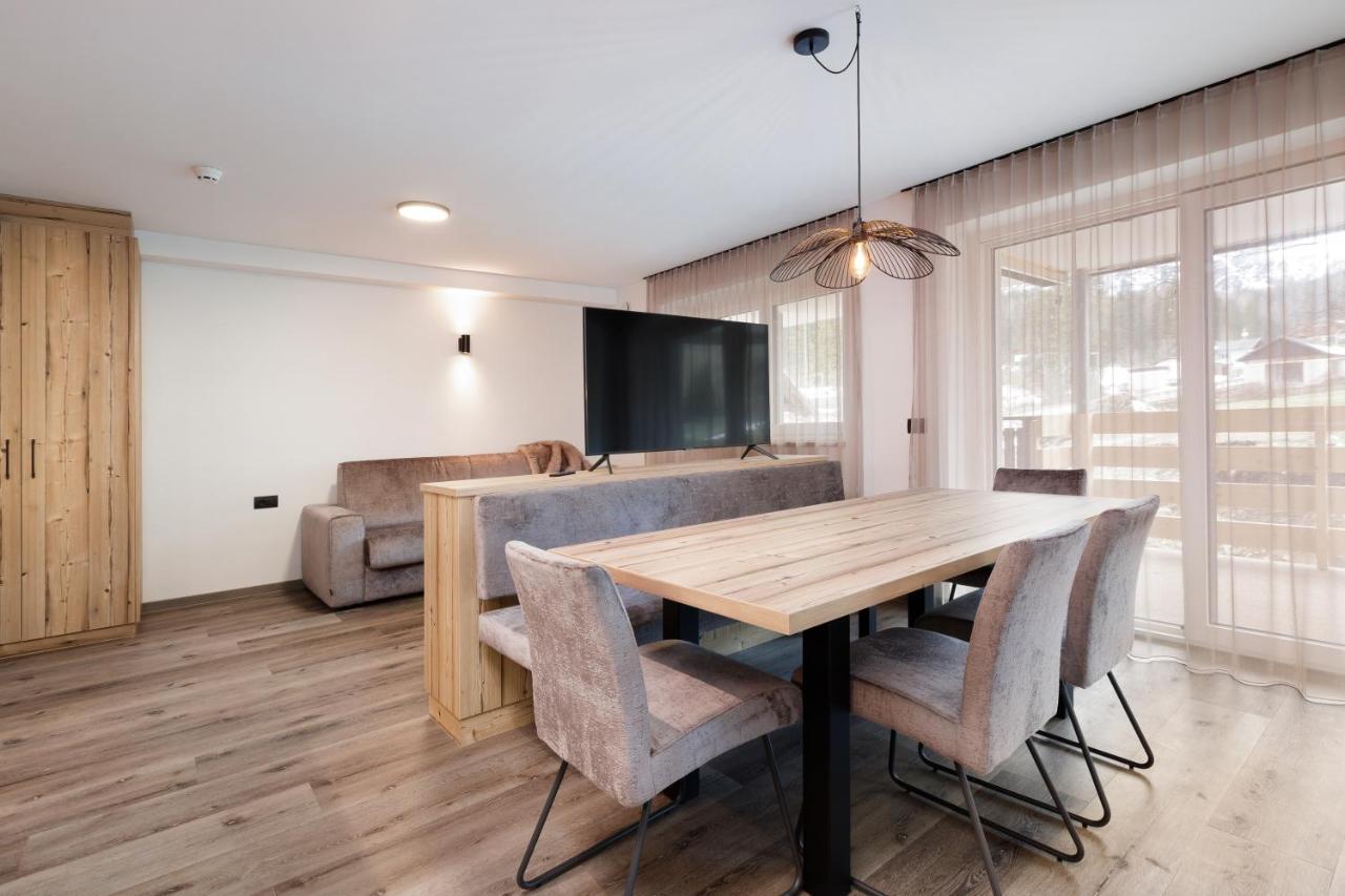 Apartments Pragser Wildsee Winklwiese Luaran gambar